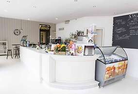 Apartment in Luni mit Balkon