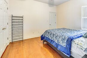 6 Mi to Dtwn Albany: Convenient Home w/ Patio
