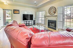 6 Mi to Dtwn Albany: Convenient Home w/ Patio
