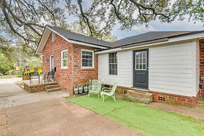 Stay & Play in Pensacola: Apartment Near Dtwn