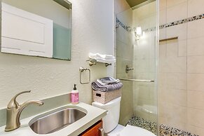 Stay & Play in Pensacola: Apartment Near Dtwn