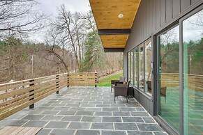 2 Mi to Hoosic River: 'the Moss House' w/ Deck!