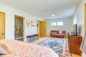 2 Mi to Hoosic River: 'the Moss House' w/ Deck!