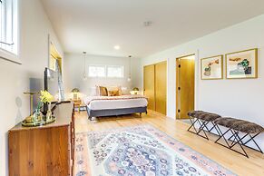 2 Mi to Hoosic River: 'the Moss House' w/ Deck!