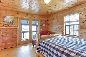 Hot Tub, Fire Pit & Game Room: Blue Ridge Cabin