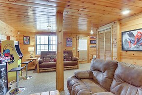 Hot Tub, Fire Pit & Game Room: Blue Ridge Cabin
