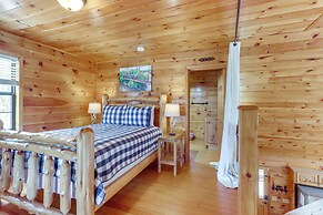 Hot Tub, Fire Pit & Game Room: Blue Ridge Cabin