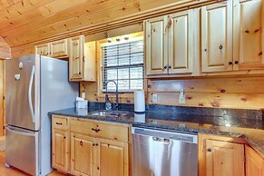 Hot Tub, Fire Pit & Game Room: Blue Ridge Cabin