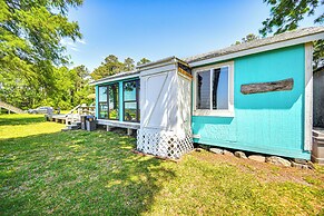 Tiny House w/ Big Views: Cabin in Shiloh!