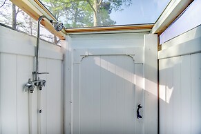 Tiny House w/ Big Views: Cabin in Shiloh!