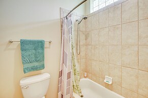 3 Mi to Dtwn Deland: Poolside Paradise!