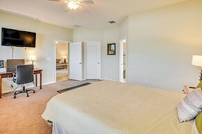 3 Mi to Dtwn Deland: Poolside Paradise!