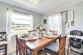 14 Mi to Legoland: Haines City Retreat w/ Yard!