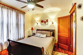 2 Mi to Dtwn: Harrisburg Escape w/ Furnished Deck!