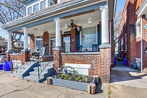 2 Mi to Dtwn: Harrisburg Escape w/ Furnished Deck!