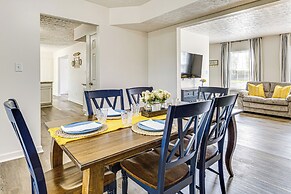 9 Mi to Dtwn Indianapolis: Family-friendly Home!