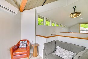 2 Mi to Msu: Tiny Home w/ Furnished Deck!