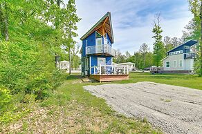2 Mi to Msu: Tiny Home w/ Furnished Deck!