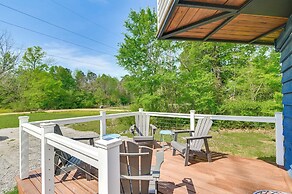 2 Mi to Msu: Tiny Home w/ Furnished Deck!