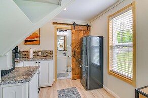 2 Mi to Msu: Tiny Home w/ Furnished Deck!