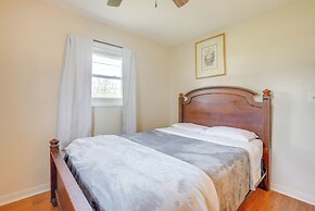 7 Mi to Dtwn Dayton: Home in Kettering w/ Yard