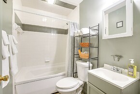 7 Mi to Dtwn Dayton: Home in Kettering w/ Yard
