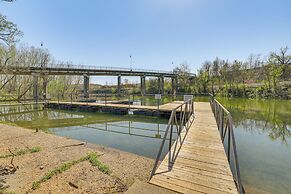 Walk to Branson Landing: Condo w/ Resort Amenities