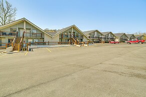 Walk to Branson Landing: Condo w/ Resort Amenities