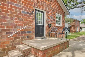 3 Blocks to Pensacola Bay: Charming Apartment!