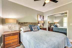 3 Blocks to Pensacola Bay: Charming Apartment!