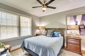 3 Blocks to Pensacola Bay: Charming Apartment!