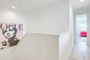 Luxe Indio Lake House 7 Mi to Coachella!