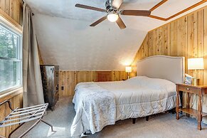 2 Mi to Ossipee Lake: Forest-view Sanctuary!