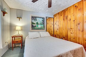 2 Mi to Ossipee Lake: Forest-view Sanctuary!