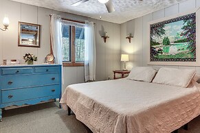 2 Mi to Ossipee Lake: Forest-view Sanctuary!
