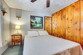 2 Mi to Ossipee Lake: Forest-view Sanctuary!