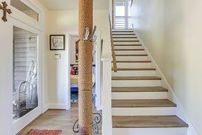 2 Docks + Paddleboard: Lakefront Alabama Retreat!