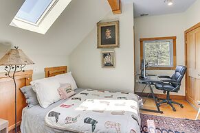 2 Docks + Paddleboard: Lakefront Alabama Retreat!