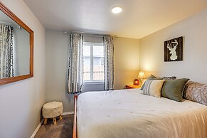 Family-friendly Home w/ Fire Pit in Bend!