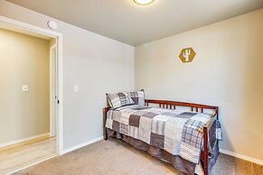 Family-friendly Home w/ Fire Pit in Bend!