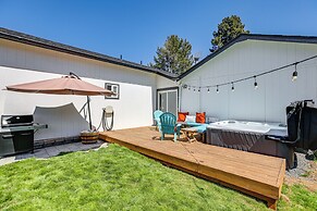 Family-friendly Home w/ Fire Pit in Bend!
