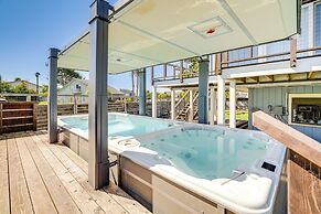Walk to Poplar Beach: Cozy Coastal Getaway w/ Yard