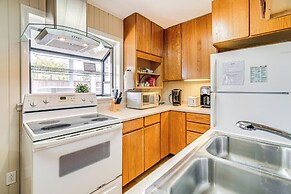 Walk to Poplar Beach: Cozy Coastal Getaway w/ Yard