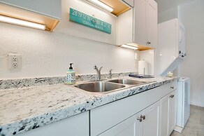 Walk to Beach: Dog-friendly Gem in Cocoa Beach!