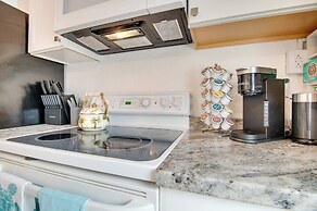 Walk to Beach: Dog-friendly Gem in Cocoa Beach!