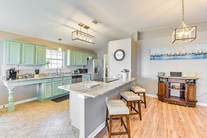 Outdoor Entertaining Space: Family Home in Milton