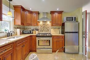 Swan River Views, BBQ Ready: West Dennis Home