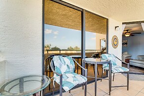Gulf-view Condo w/ Beach Access & Patio in Hudson