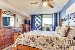 Gulf-view Condo w/ Beach Access & Patio in Hudson