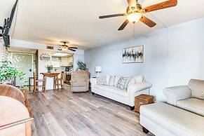 Gulf-view Condo w/ Beach Access & Patio in Hudson